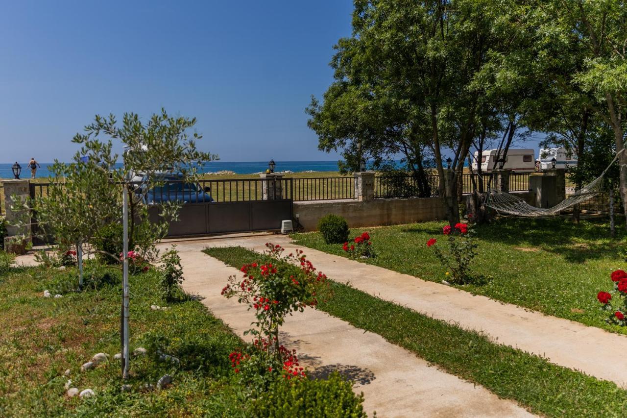 Holiday Home Sea Petrovac na moru Exterior foto
